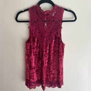 Entro Crushed Velvet and Lace Top Size Small